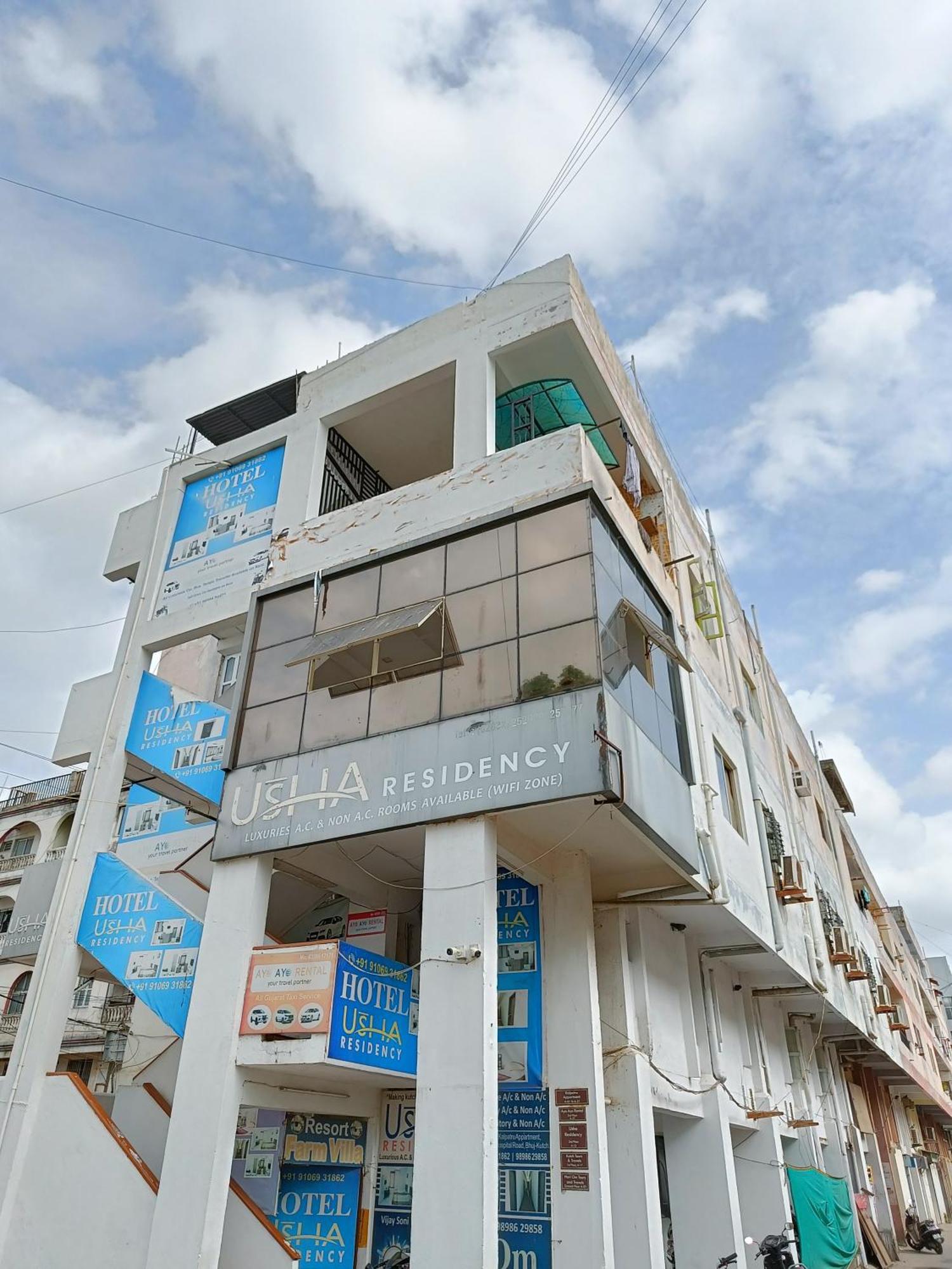Stay Guru Usha Residency Bhuj Bagian luar foto