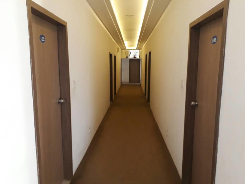 Stay Guru Usha Residency Bhuj Bagian luar foto